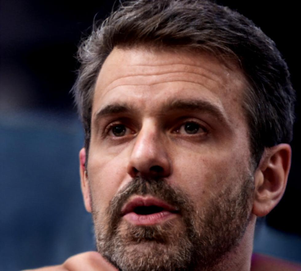 Kai Thornfield, Senior Market Analyst